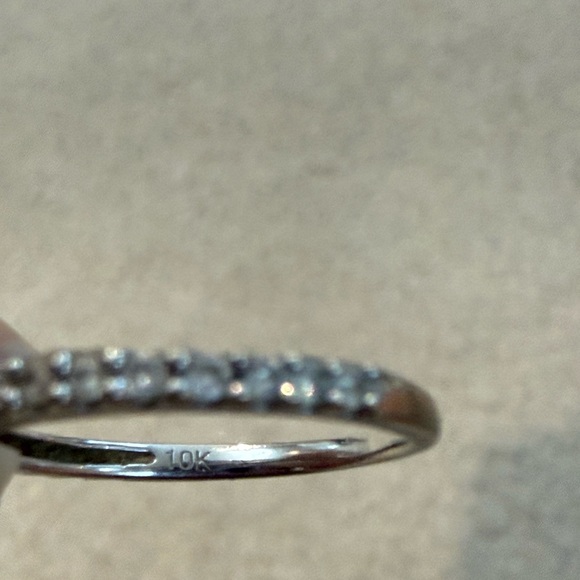 14 kMoissonite Ring Set and two 10 k white gold bands (please read description) - Picture 4 of 7